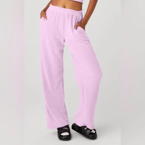 NEW ALO Chenille High-Waist Wide Leg Chalet Pant - Sugarplum Pink - Picture 2 of 8